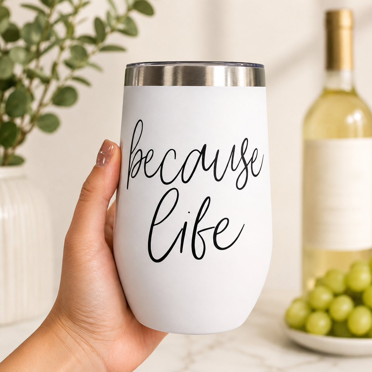 Christmas 2026 Party Drinkware, Red Holiday Tumblers w Lid: Mama Juice 12oz