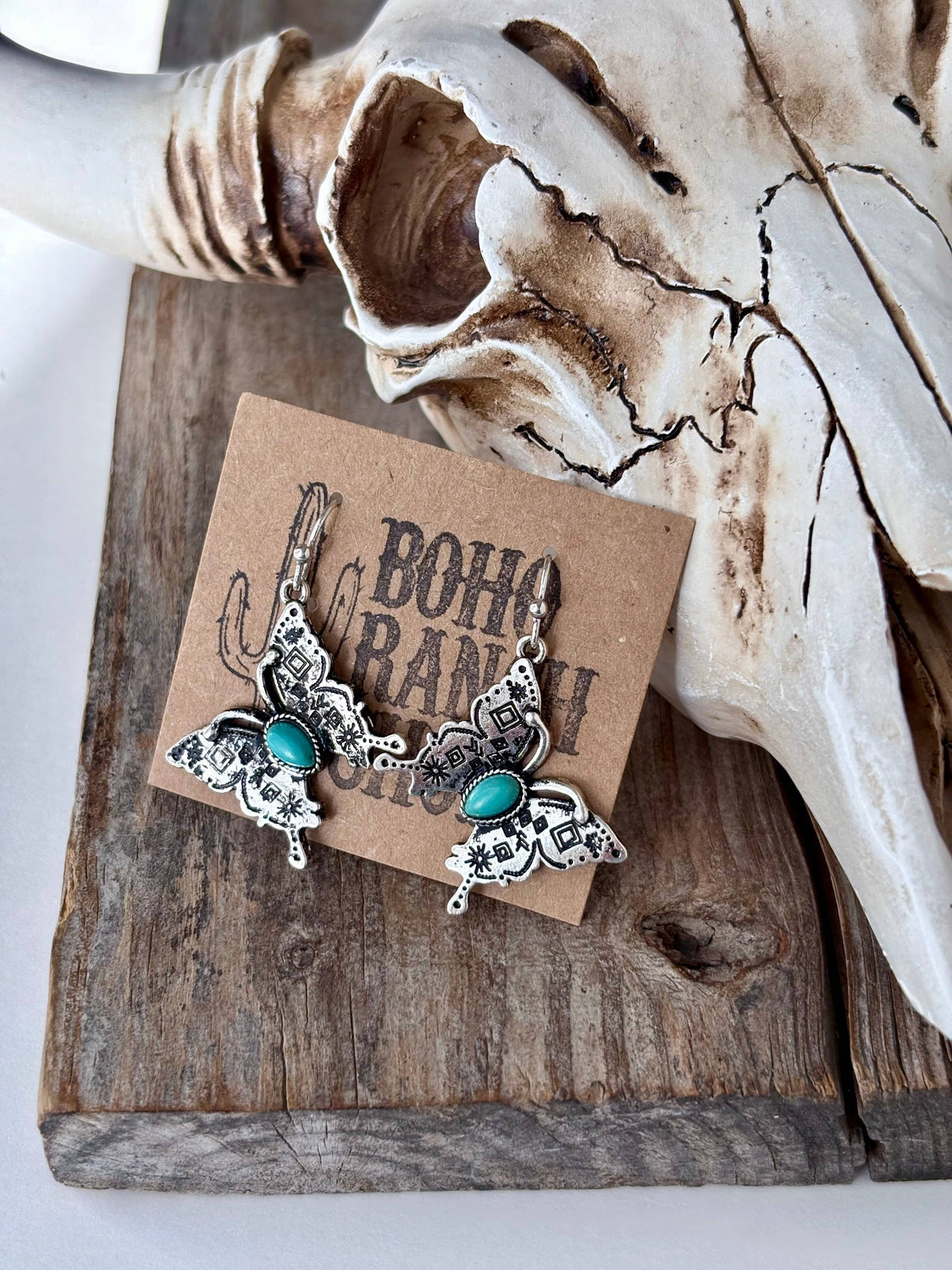 Western Style Pendant with Turquoise Stone Dangle Earrings: Horsebit