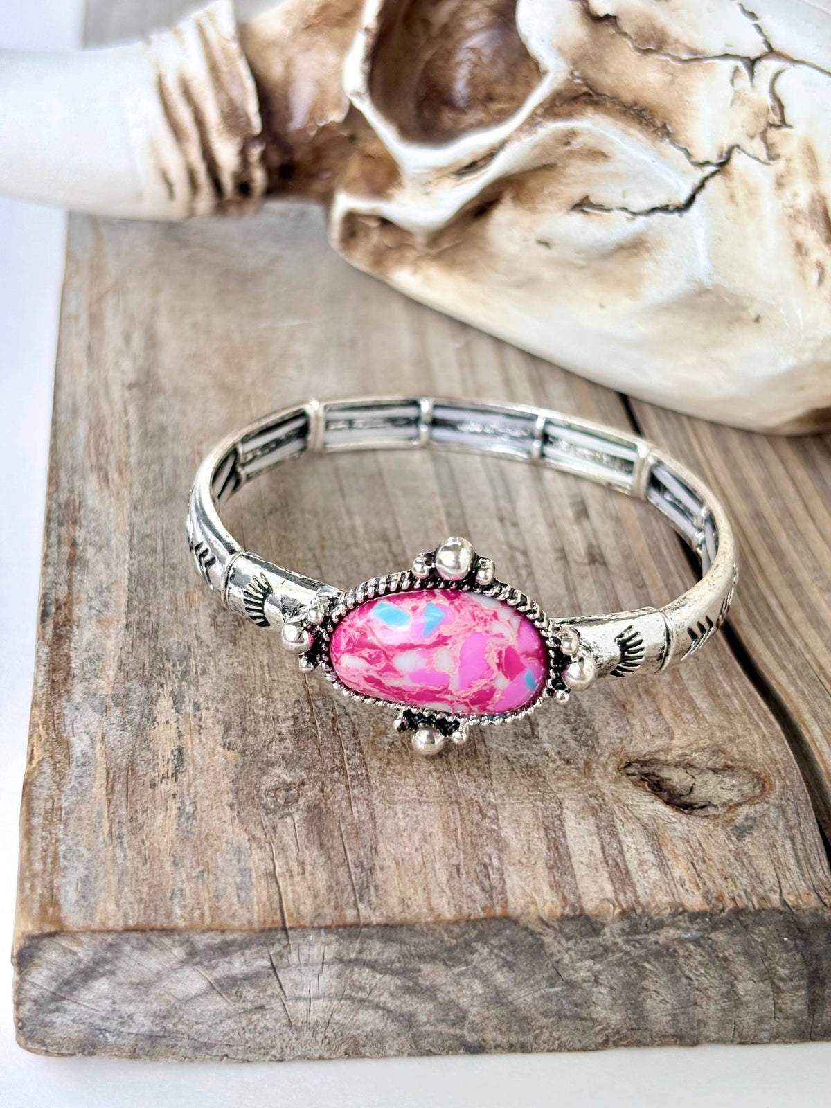 Western Style Heart Turquoise Stone Stretch Bangle Bracelet: Oval Black