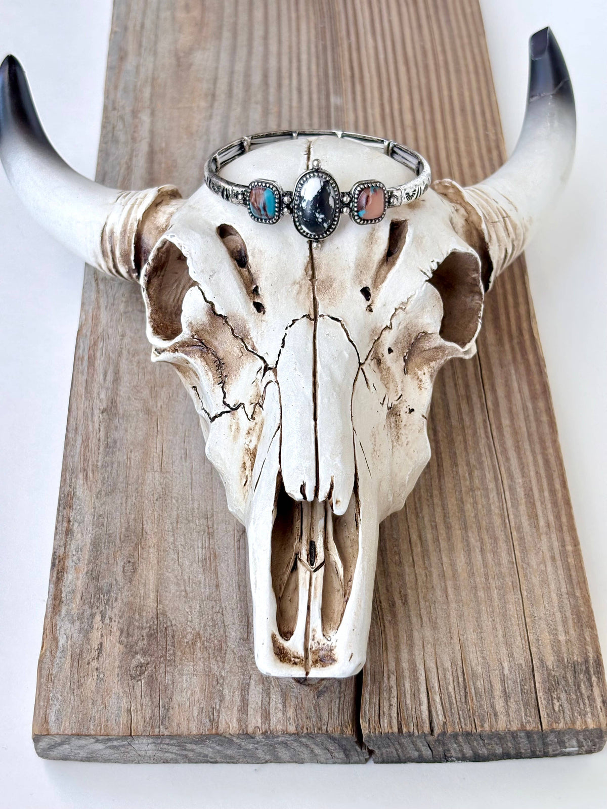 Western Style Heart Turquoise Stone Stretch Bangle Bracelet: Heart Black