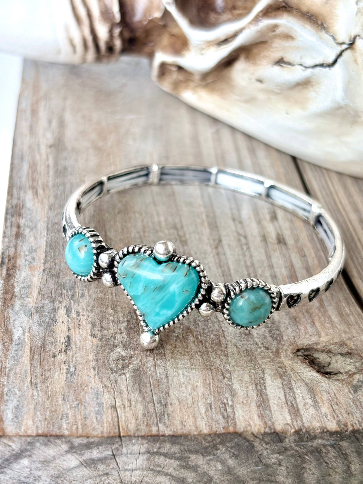 Western Style Heart Turquoise Stone Stretch Bangle Bracelet: Heart Black