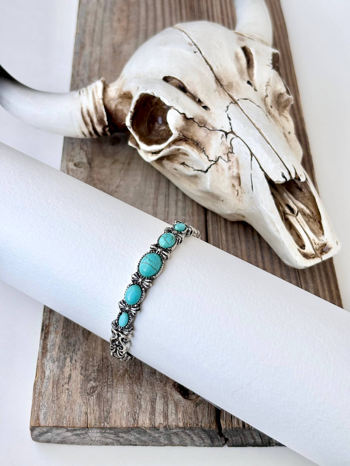 Western Style Turquoise Stone Stretch Bangle Bracelet