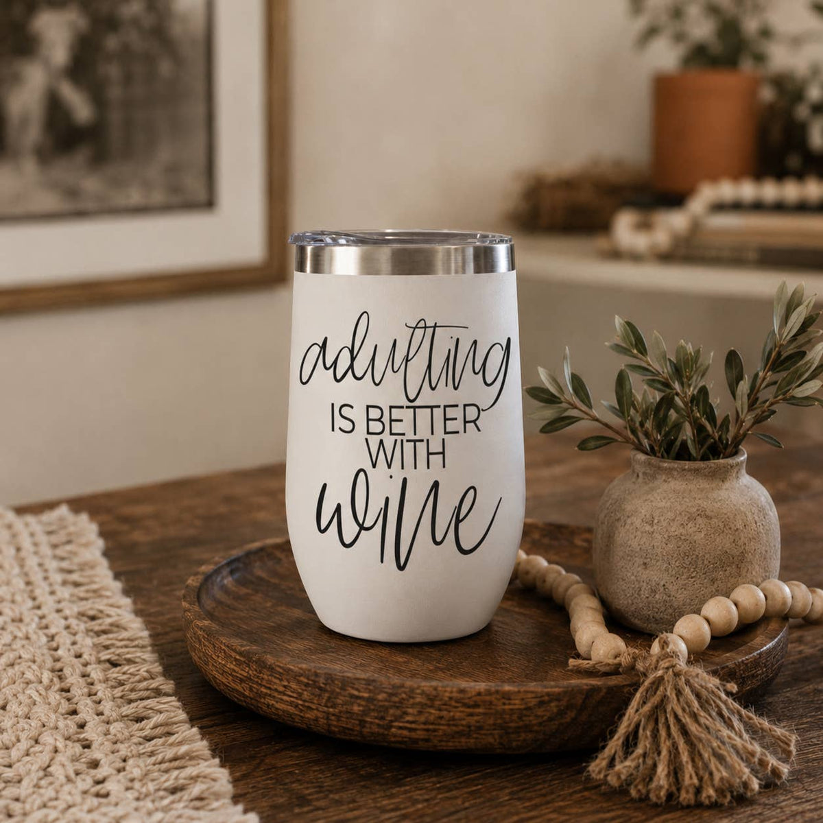 Christmas 2026 Party Drinkware, Red Holiday Tumblers w Lid: Mama Juice 12oz